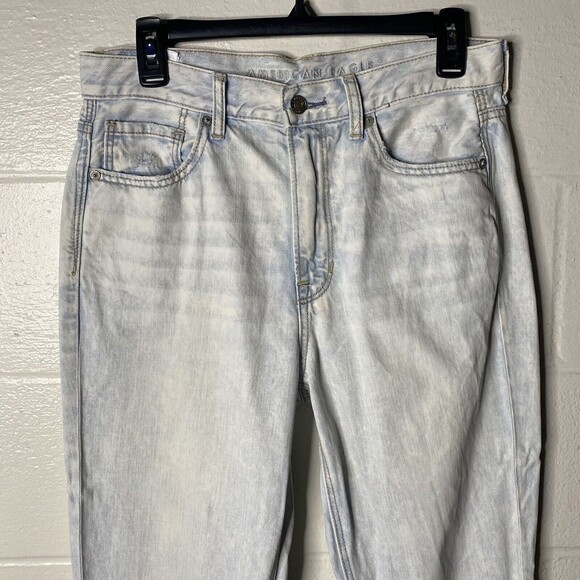 American Eagle Acid Wash Distressed High Rise Mom Jean 100% Cotton Size 6 - Picture 3 of 12